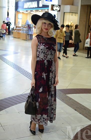 オシャレは足元から…新しい靴下を履いて街を歩こう！