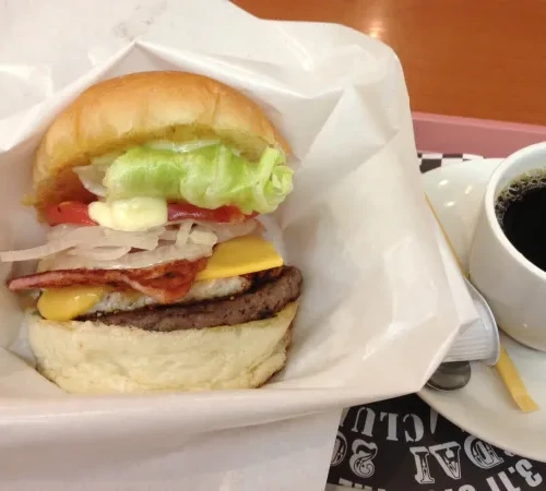 女子にも大人気！【仙台佐世保バーガー】の魅力は“さ・せ・ぼ”