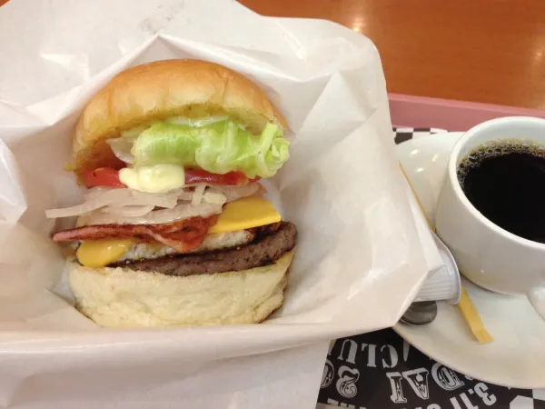 女子にも大人気！【仙台佐世保バーガー】の魅力は“さ・せ・ぼ”