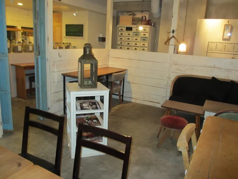 Cafe Me !　///　カフェ　テザンリシュ