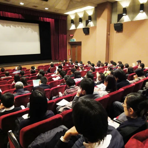 ひとりで過ごすホリディ特集〜【桜井薬局セントラルホール】