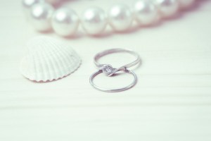 【仙台ハンドメイド部】UVレジンでオリジナルのアクセを作ろう