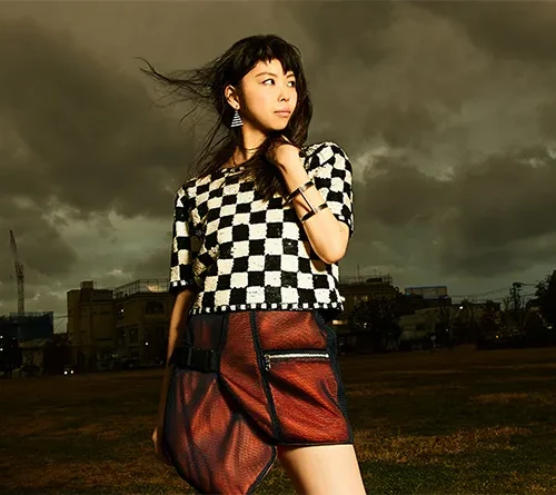 【終了】井上実優　インタビュー【直筆サイン入り色紙プレゼント】