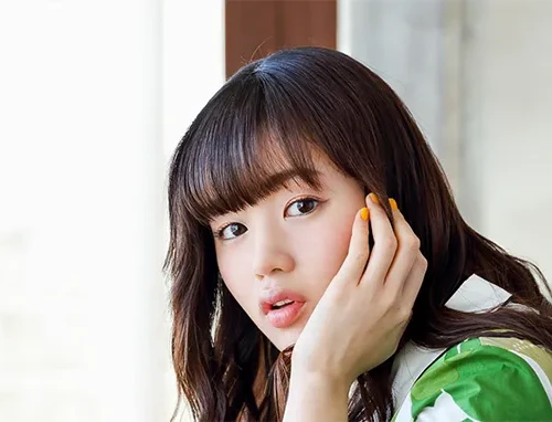 【終了】藤原さくら【直筆サイン入り色紙プレゼント】