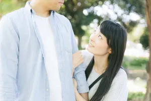 【夏の婚活の極意】なかなか手に入らない女を演じると…？