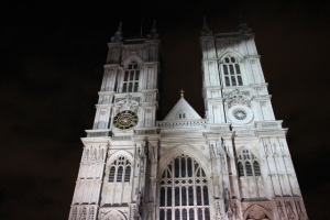 【夏こそ読書】納涼！寝苦しい夜に忍び寄る怪奇小説特集