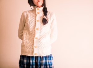 【股カイロで女子力UP！】パンツにカイロを貼る際の注意点