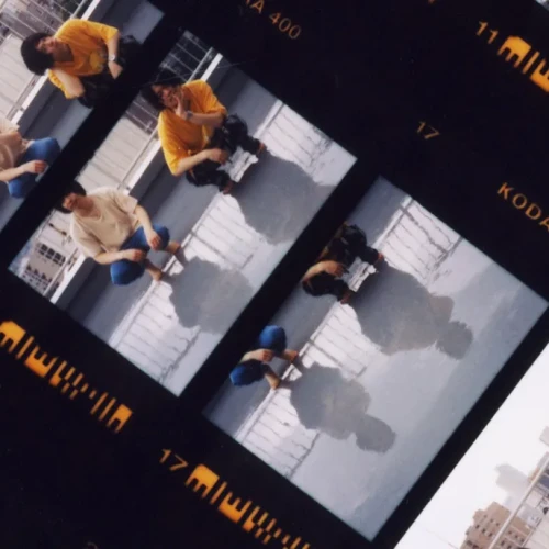 【終了】ドミコ【直筆サイン入り色紙プレゼント】