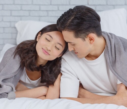 ベッドで○○をすると男はガチで興奮するらしい！さらに詳しく解説